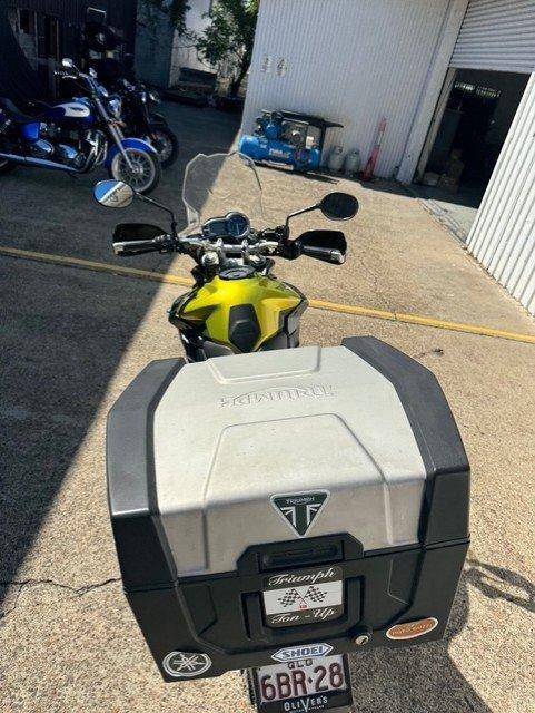 2011 TRIUMPH TIGER 800 XC DUAL SPORTS