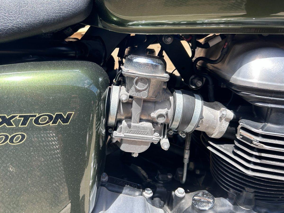 2012 TRIUMPH THRUXTON 900 ROAD