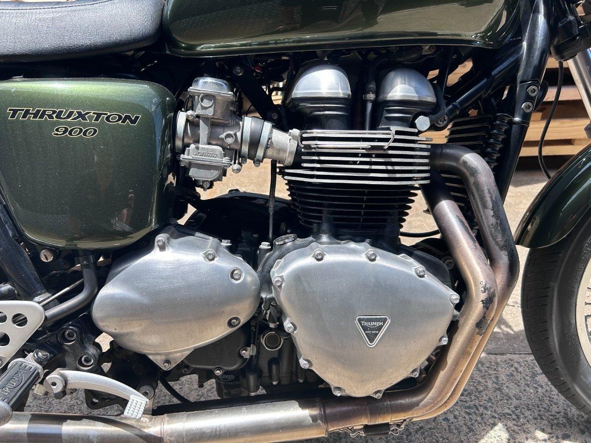 2012 TRIUMPH THRUXTON 900 ROAD