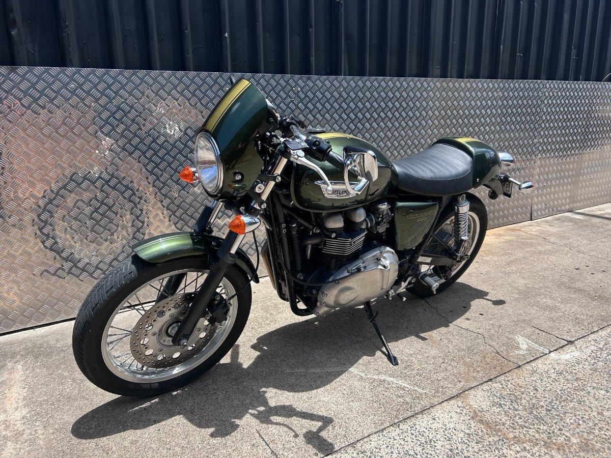 2012 TRIUMPH THRUXTON 900 ROAD