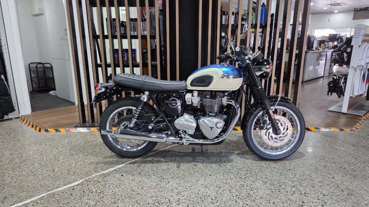 2026 TRIUMPH BONNEVILLE T120 ROAD