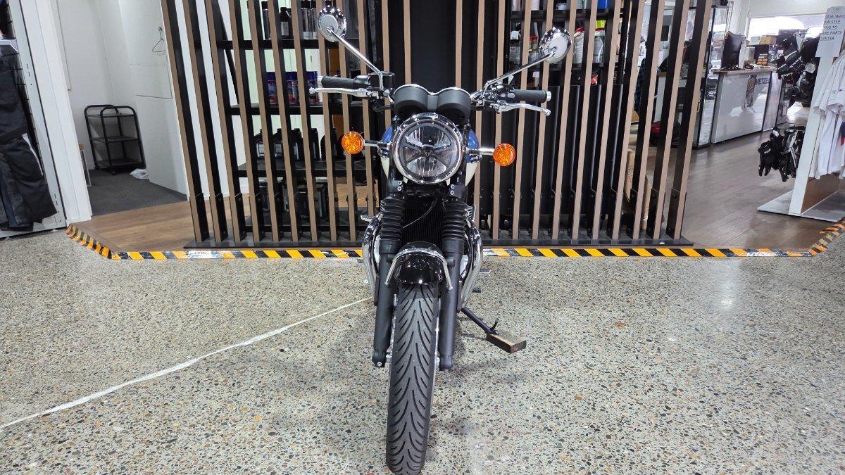2026 TRIUMPH BONNEVILLE T120 ROAD