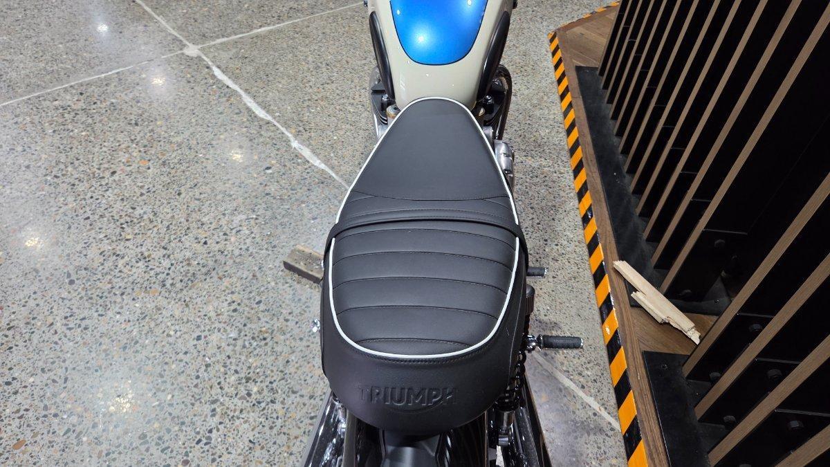2026 TRIUMPH BONNEVILLE T120 ROAD