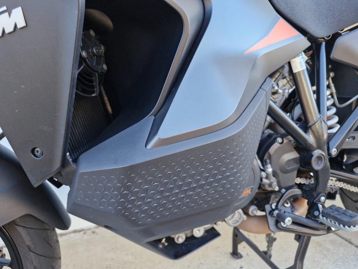 2021 KTM SUPER ADVENTURE S DUAL SPORTS