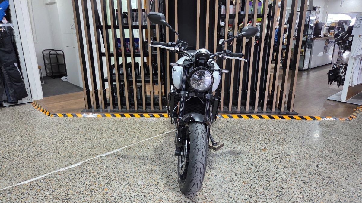 2026 TRIUMPH TRIDENT 660 ROAD