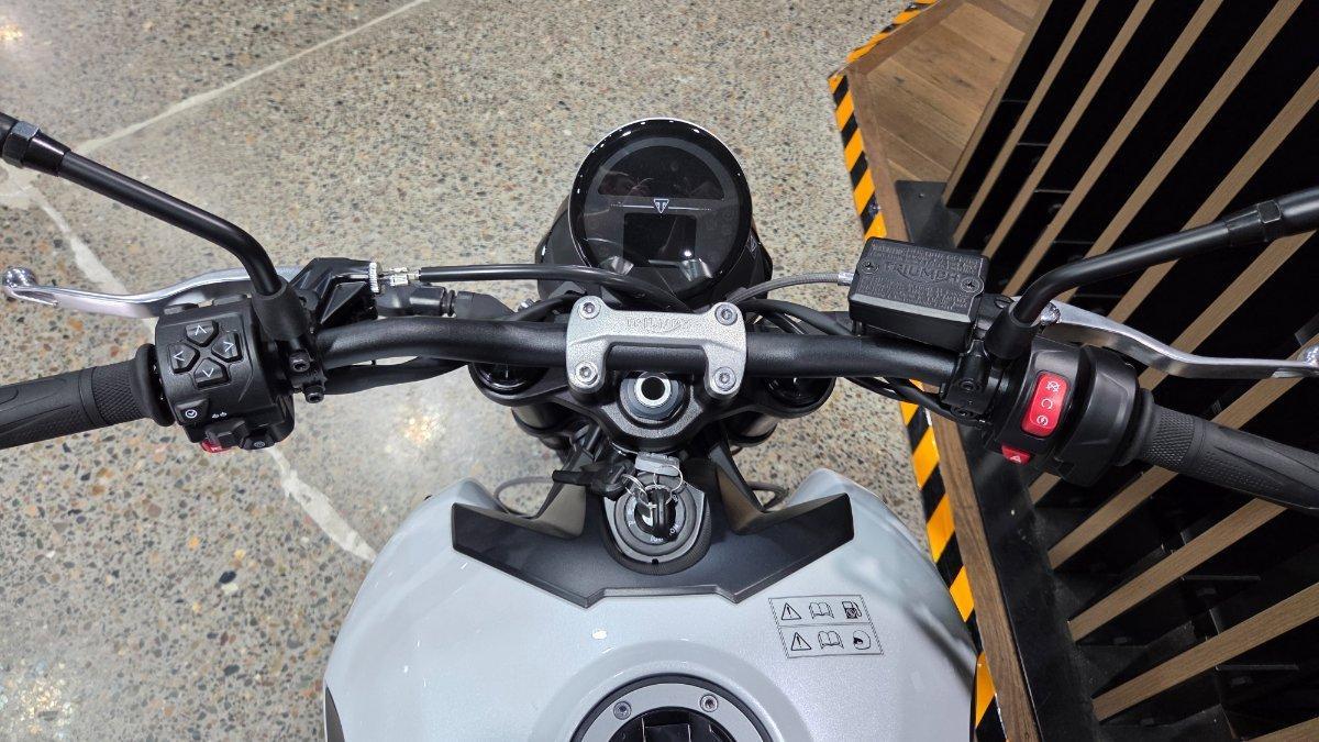 2026 TRIUMPH TRIDENT 660 ROAD