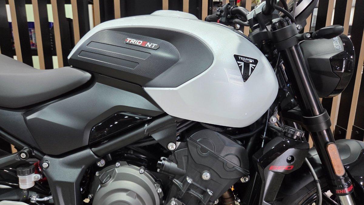 2026 TRIUMPH TRIDENT 660 ROAD