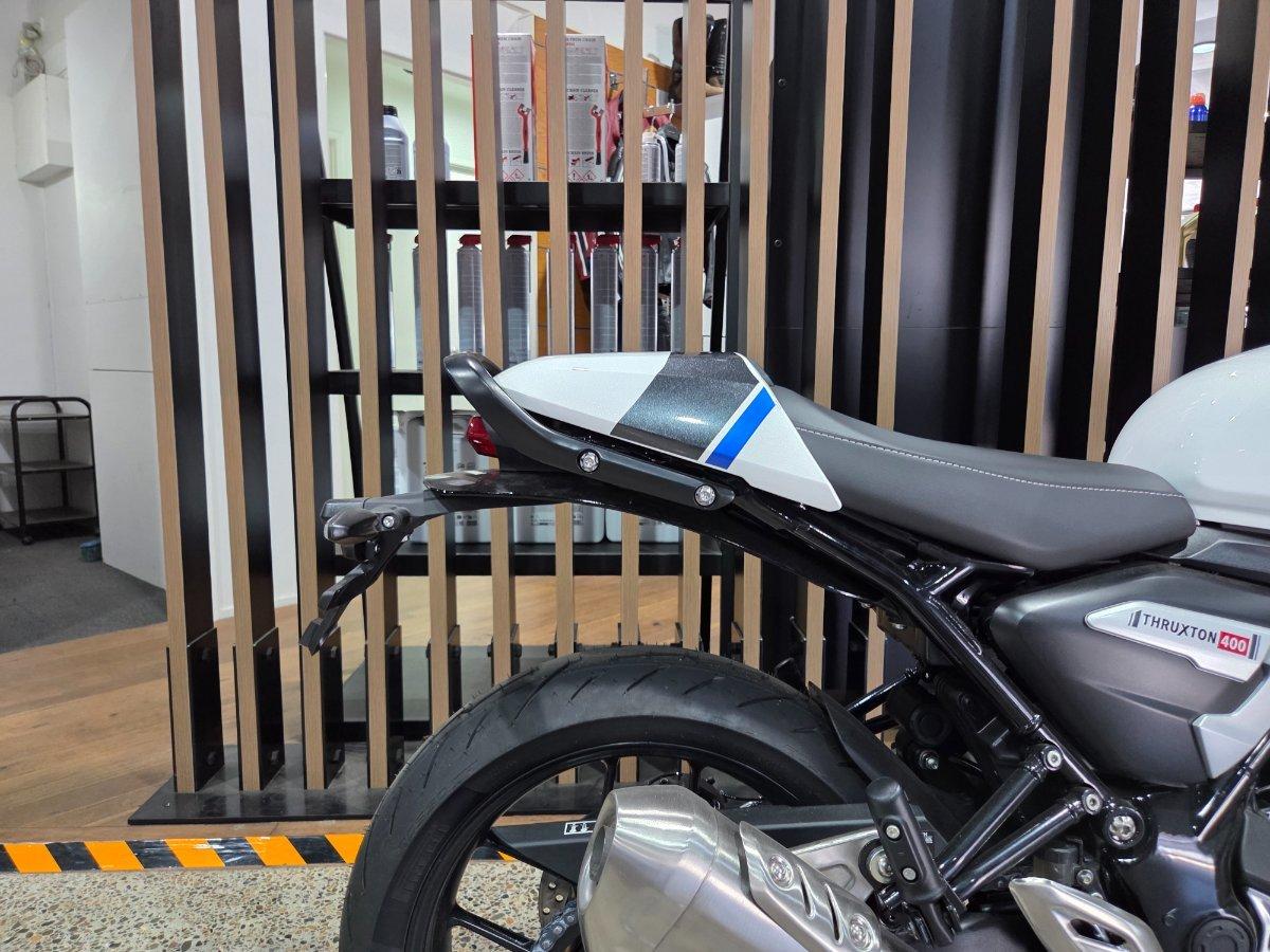 2026 TRIUMPH THRUXTON 400 ROAD