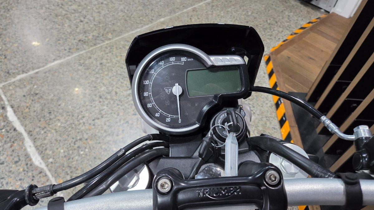 2026 TRIUMPH TRACKER 400 DUAL SPORTS