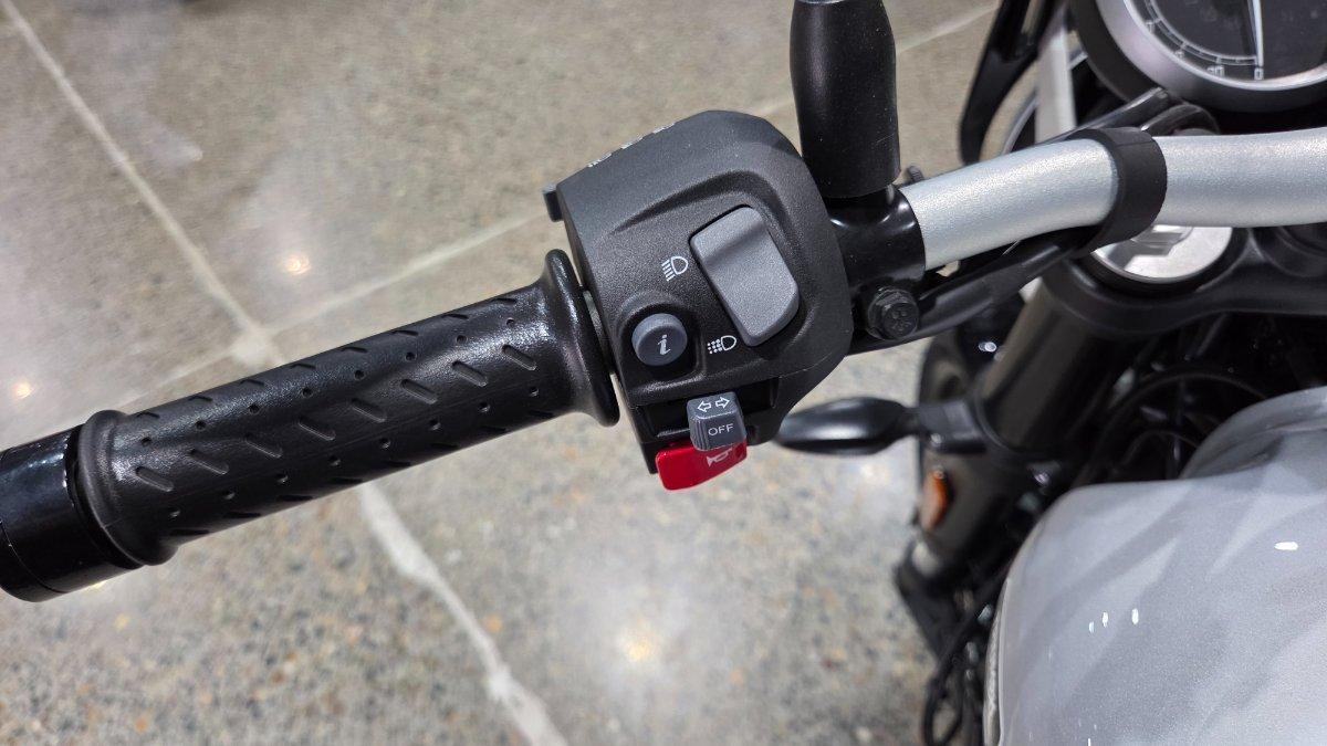 2026 TRIUMPH TRACKER 400 DUAL SPORTS