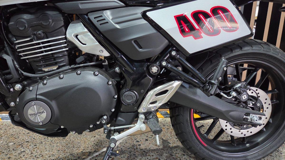 2026 TRIUMPH TRACKER 400 DUAL SPORTS