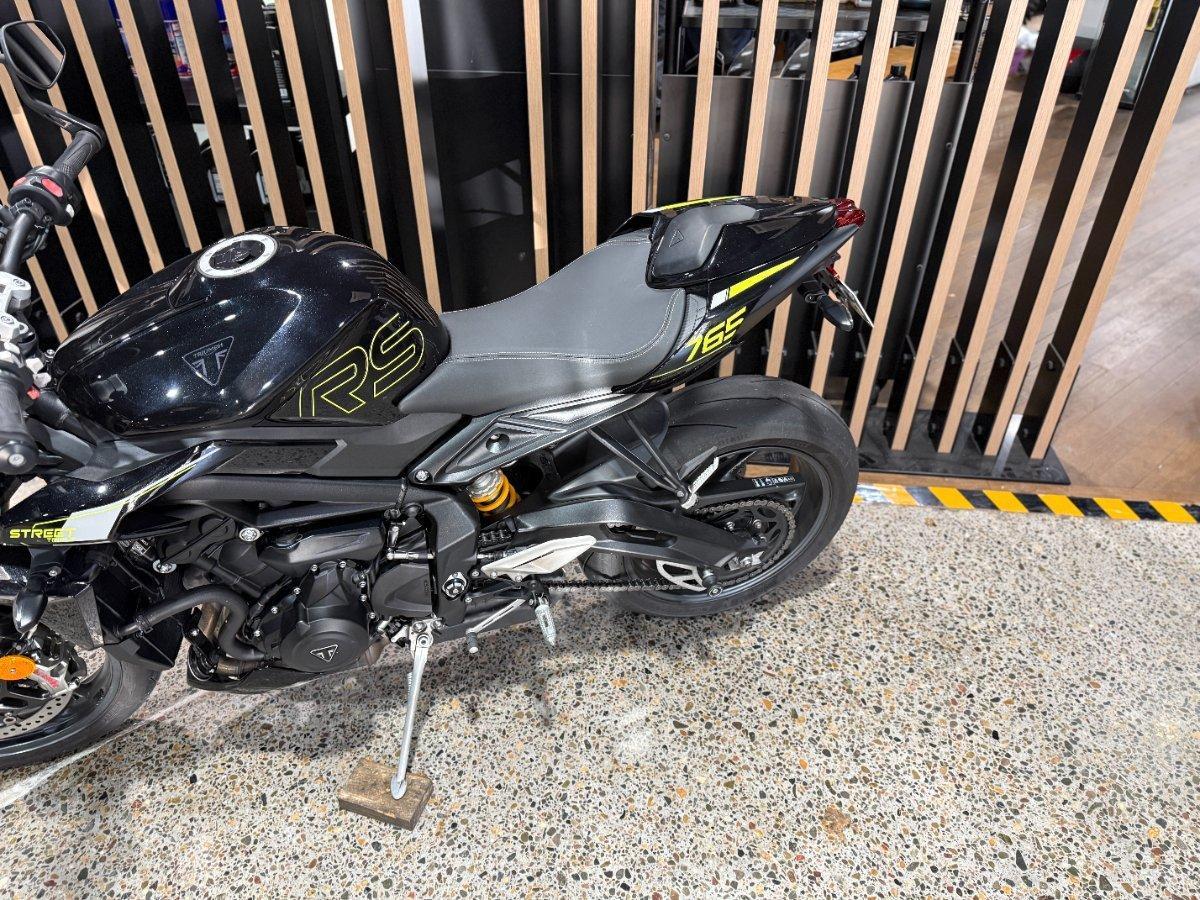 2025 TRIUMPH STREET TRIPLE RS ROAD