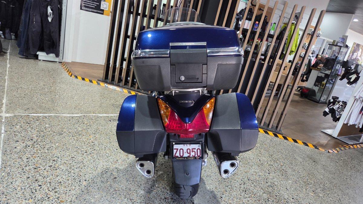2004 HONDA ST1300 ROAD