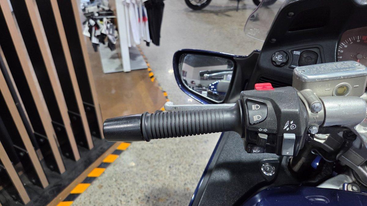 2004 HONDA ST1300 ROAD