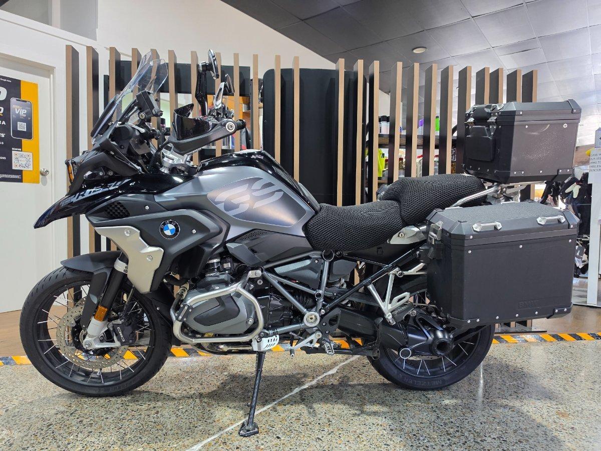 2023 BMW R 1250 GS TRIPLE BLACK DUAL SPORTS