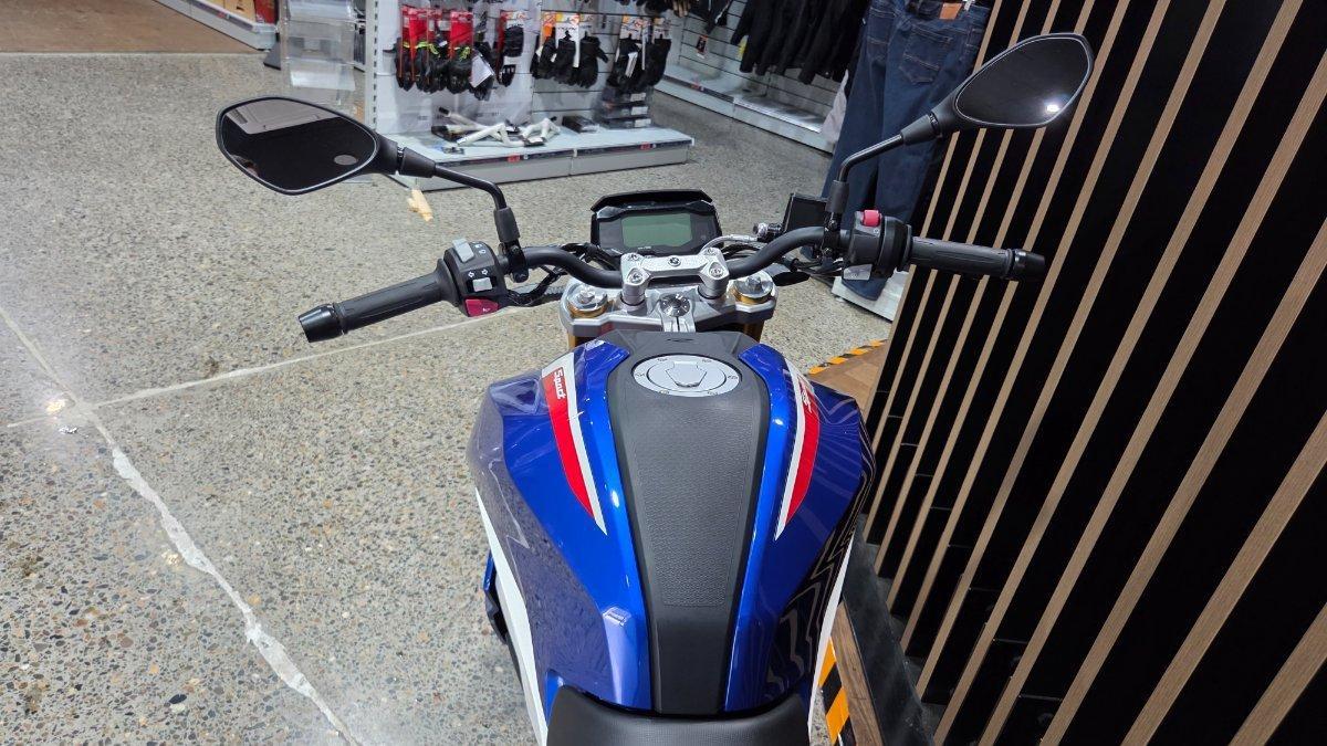 2026 BMW G 310 R SPORTS