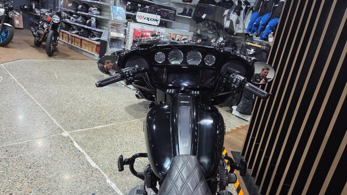 2021 HARLEY-DAVIDSON FLHXS STREET GLIDE SPECIAL 114 CRUISER