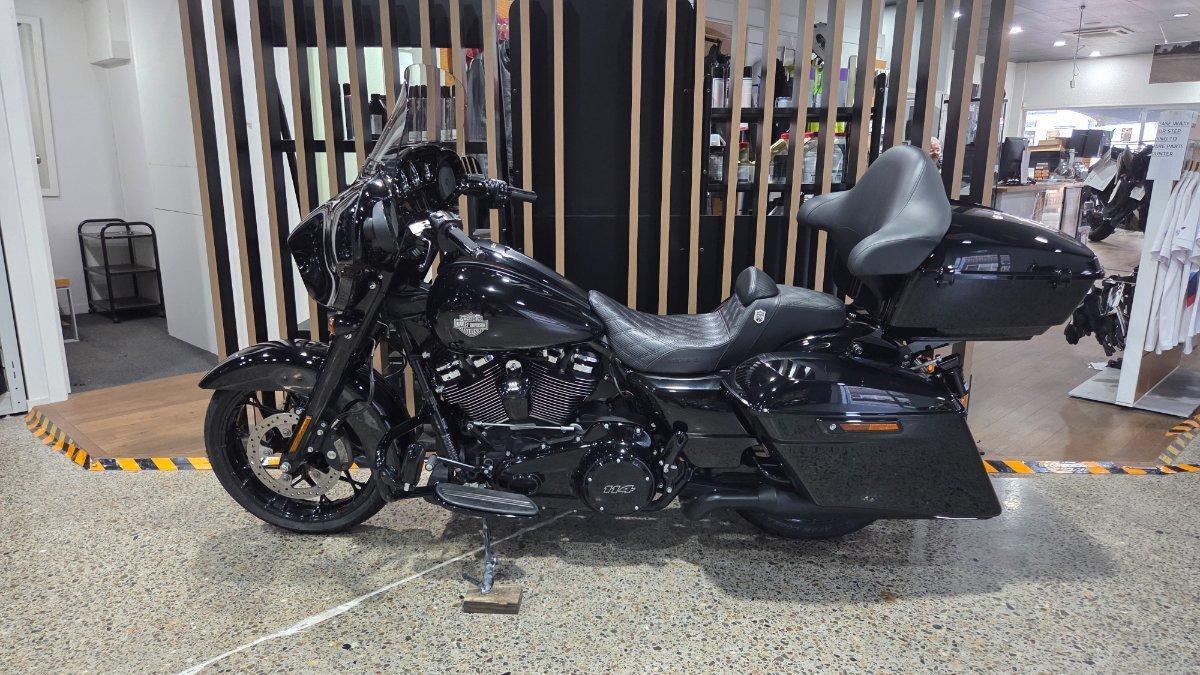2021 HARLEY-DAVIDSON FLHXS STREET GLIDE SPECIAL 114 CRUISER