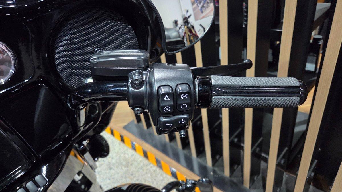2021 HARLEY-DAVIDSON FLHXS STREET GLIDE SPECIAL 114 CRUISER