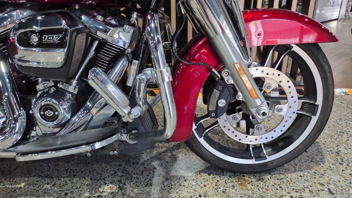 2017 HARLEY-DAVIDSON FLHXS STREET GLIDE SPECIAL 107 CRUISER