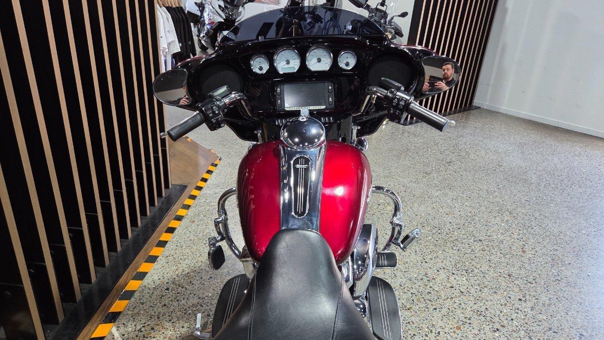 2017 HARLEY-DAVIDSON FLHXS STREET GLIDE SPECIAL 107 CRUISER