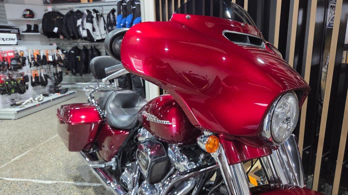 2017 HARLEY-DAVIDSON FLHXS STREET GLIDE SPECIAL 107 CRUISER