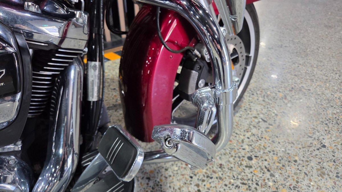 2017 HARLEY-DAVIDSON FLHXS STREET GLIDE SPECIAL 107 CRUISER