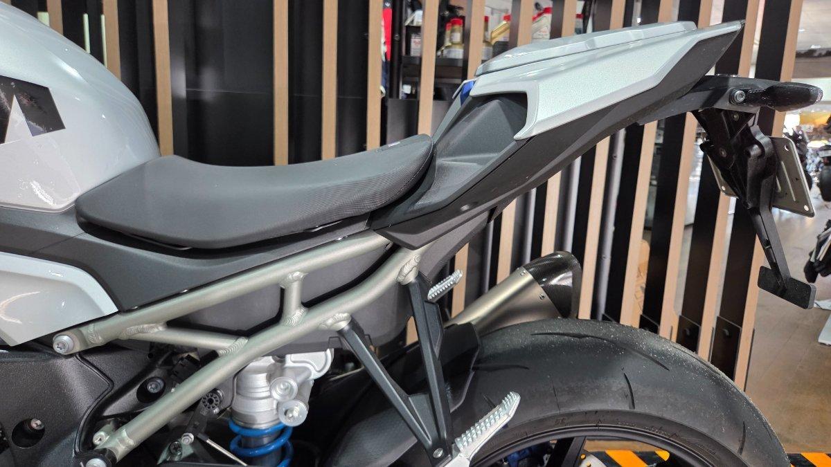 2025 BMW M 1000 R SPORTS