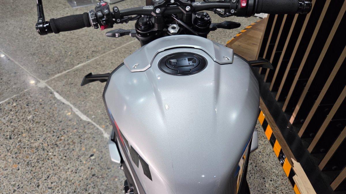 2025 BMW M 1000 R SPORTS