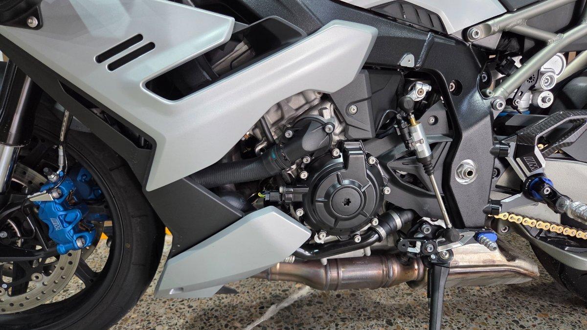 2025 BMW M 1000 R SPORTS