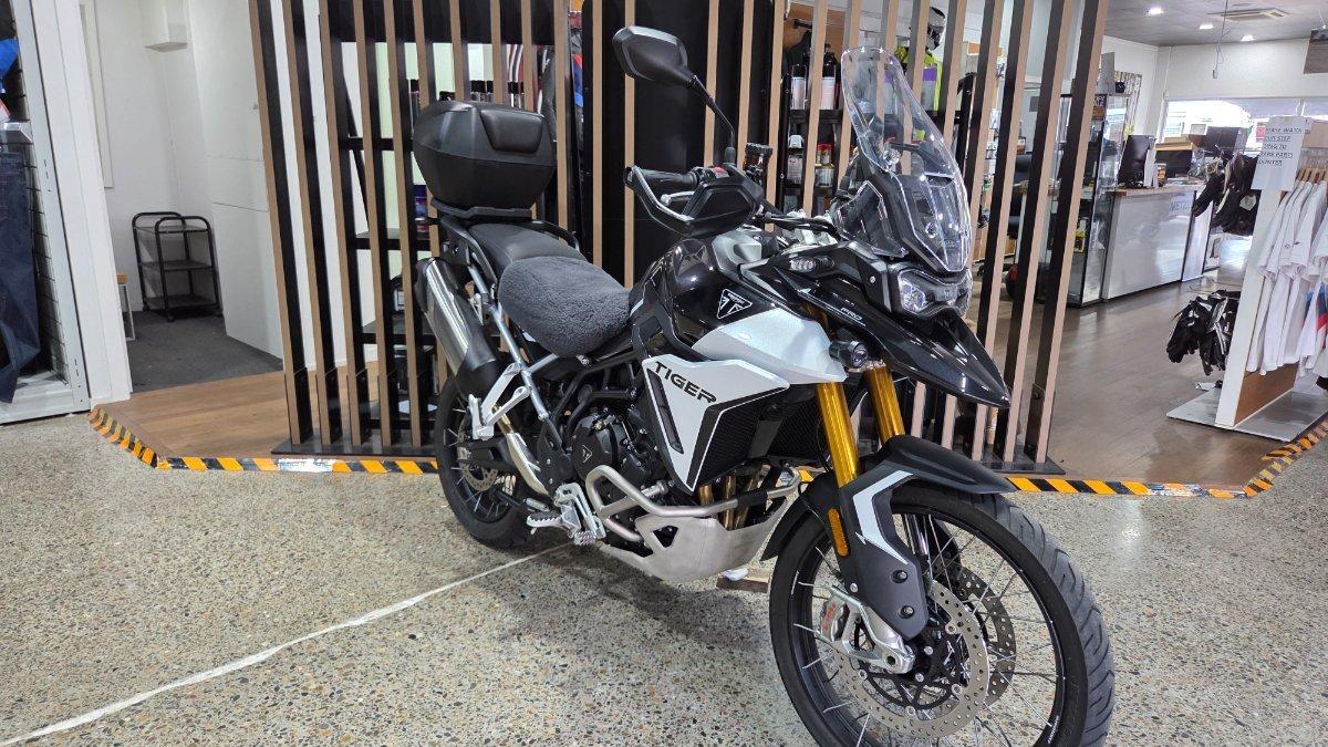 2025 TRIUMPH TIGER 900 RALLY PRO DUAL SPORTS