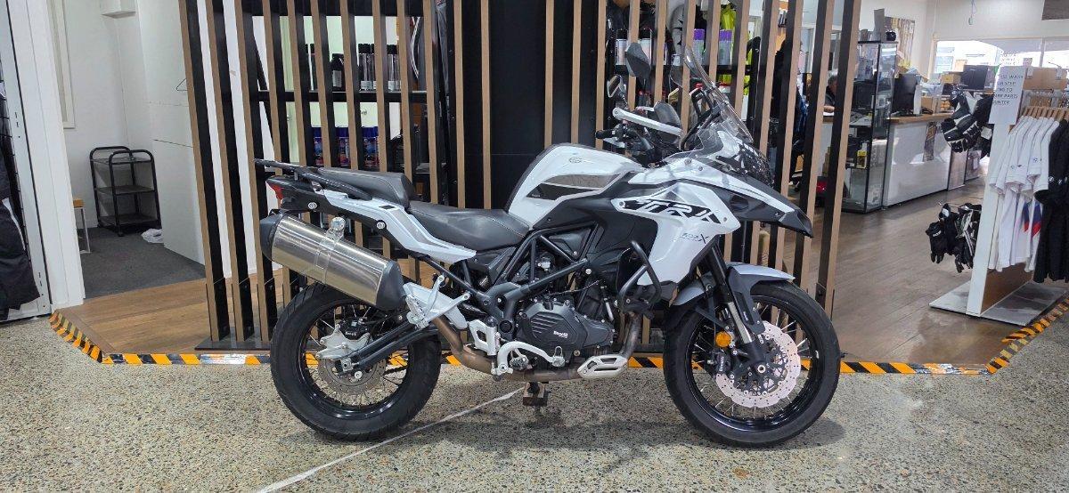 2022 BENELLI TRK 502X (ABS) ROAD