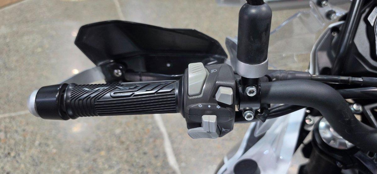 2022 BENELLI TRK 502X (ABS) ROAD