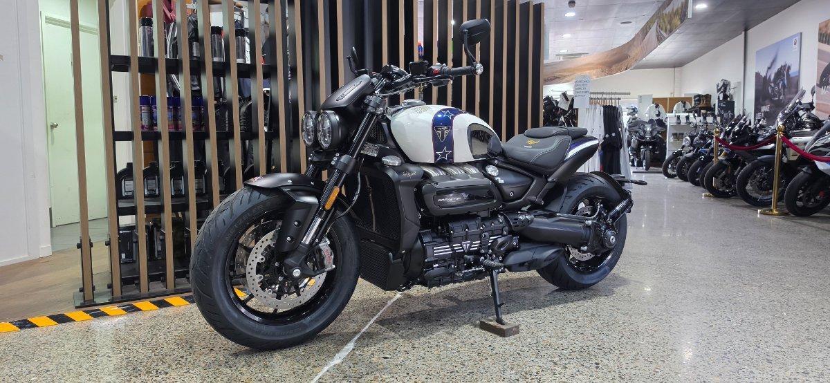 2025 TRIUMPH ROCKET 3 R EVEL KNIEVEL CRUISER