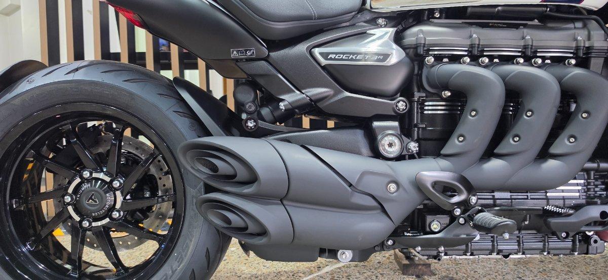 2025 TRIUMPH ROCKET 3 R EVEL KNIEVEL CRUISER
