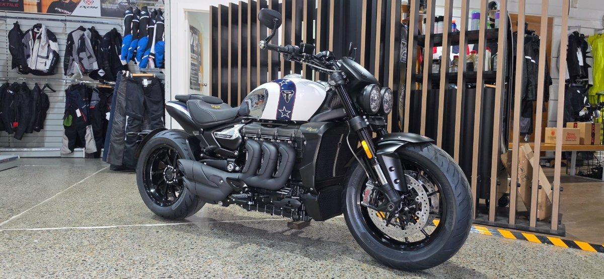 2025 TRIUMPH ROCKET 3 R EVEL KNIEVEL CRUISER