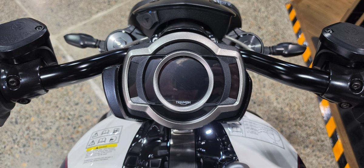 2025 TRIUMPH ROCKET 3 R EVEL KNIEVEL CRUISER