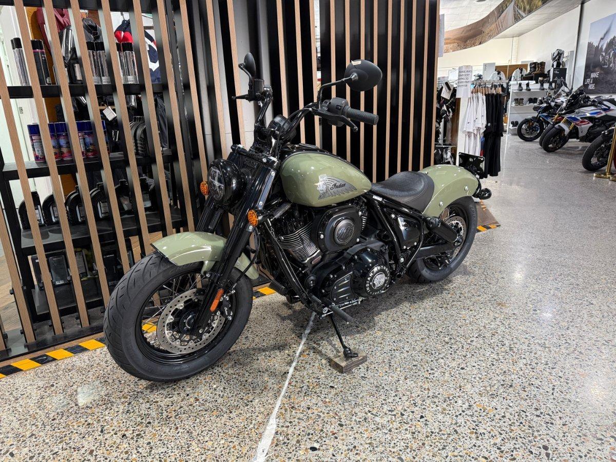 2026 INDIAN CHIEF BOBBER DARK HORSE TOURER