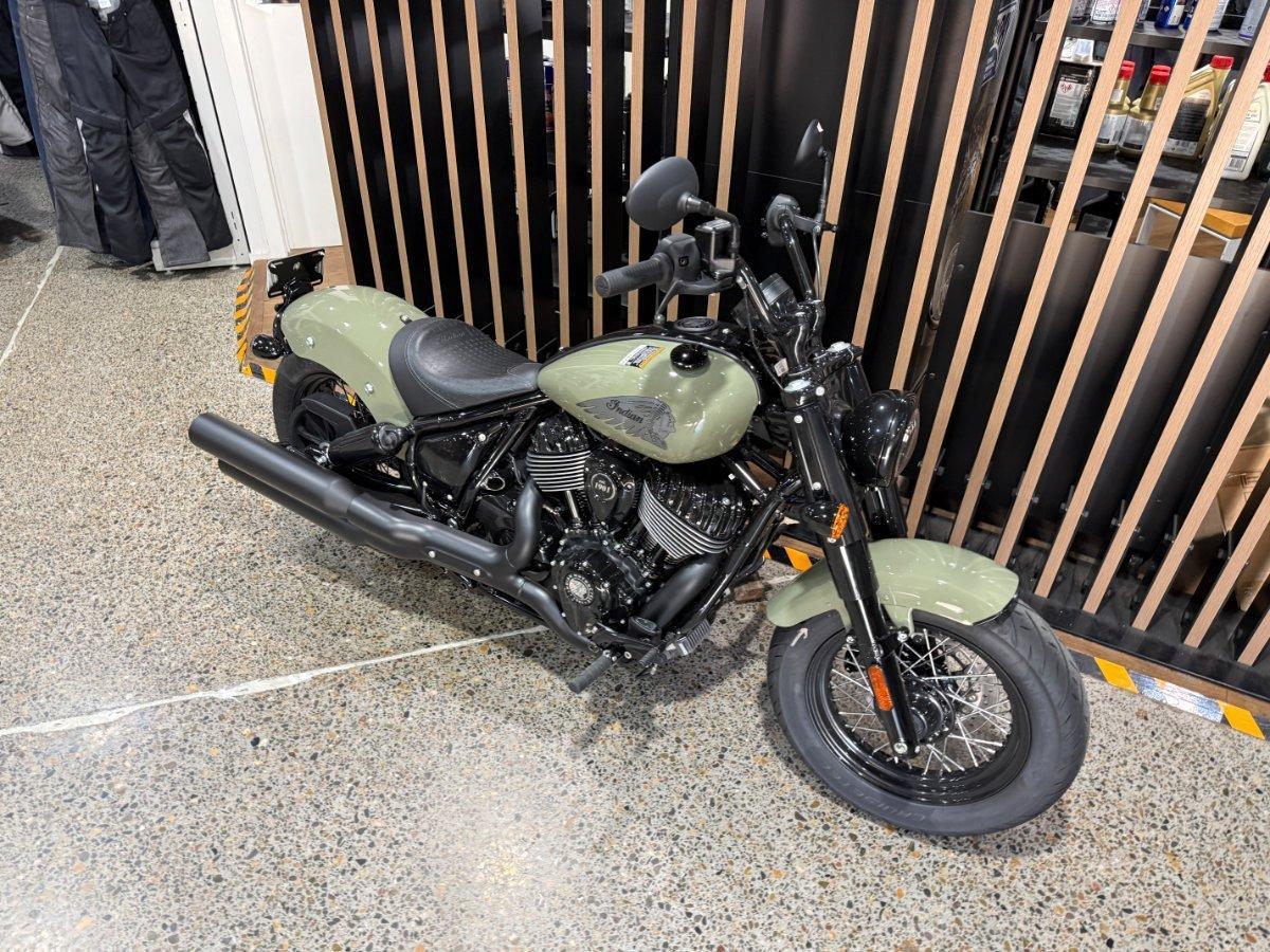 2026 INDIAN CHIEF BOBBER DARK HORSE TOURER