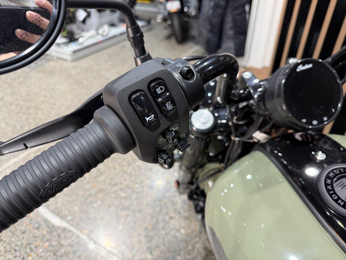 2026 INDIAN CHIEF BOBBER DARK HORSE TOURER
