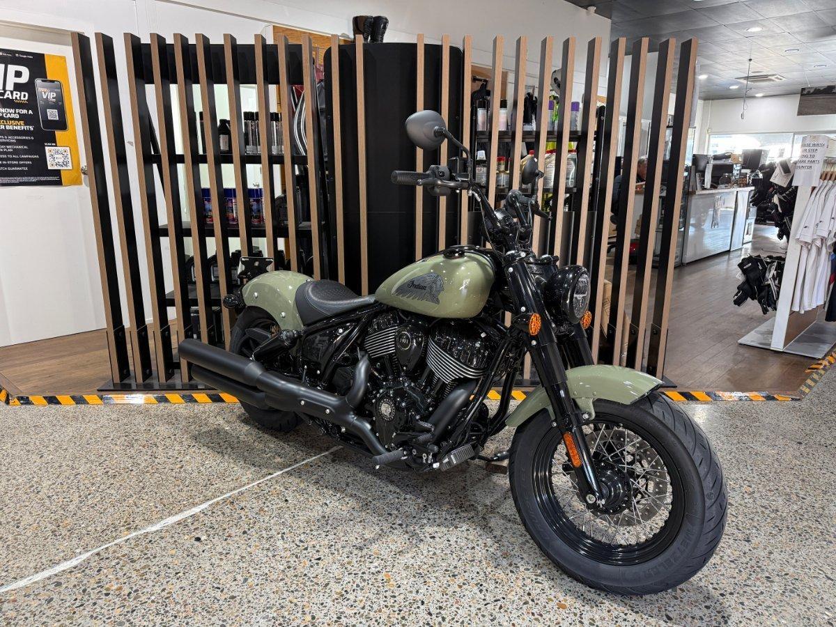 2026 INDIAN CHIEF BOBBER DARK HORSE TOURER