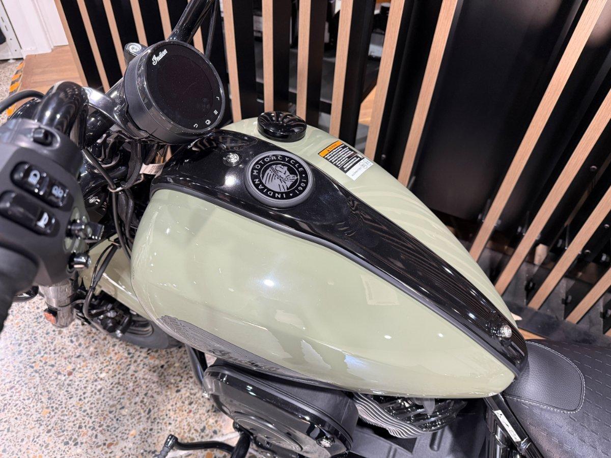 2026 INDIAN CHIEF BOBBER DARK HORSE TOURER
