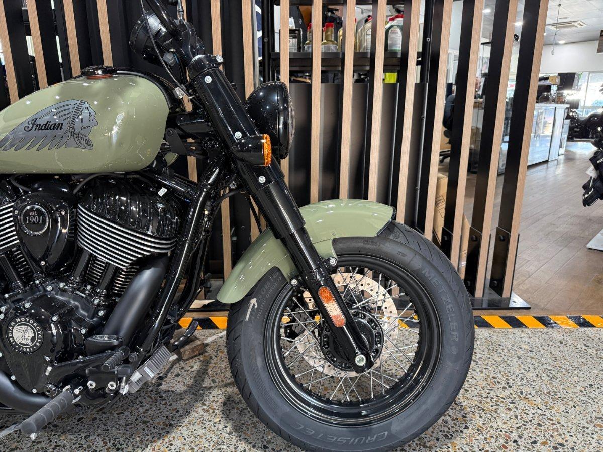 2026 INDIAN CHIEF BOBBER DARK HORSE TOURER