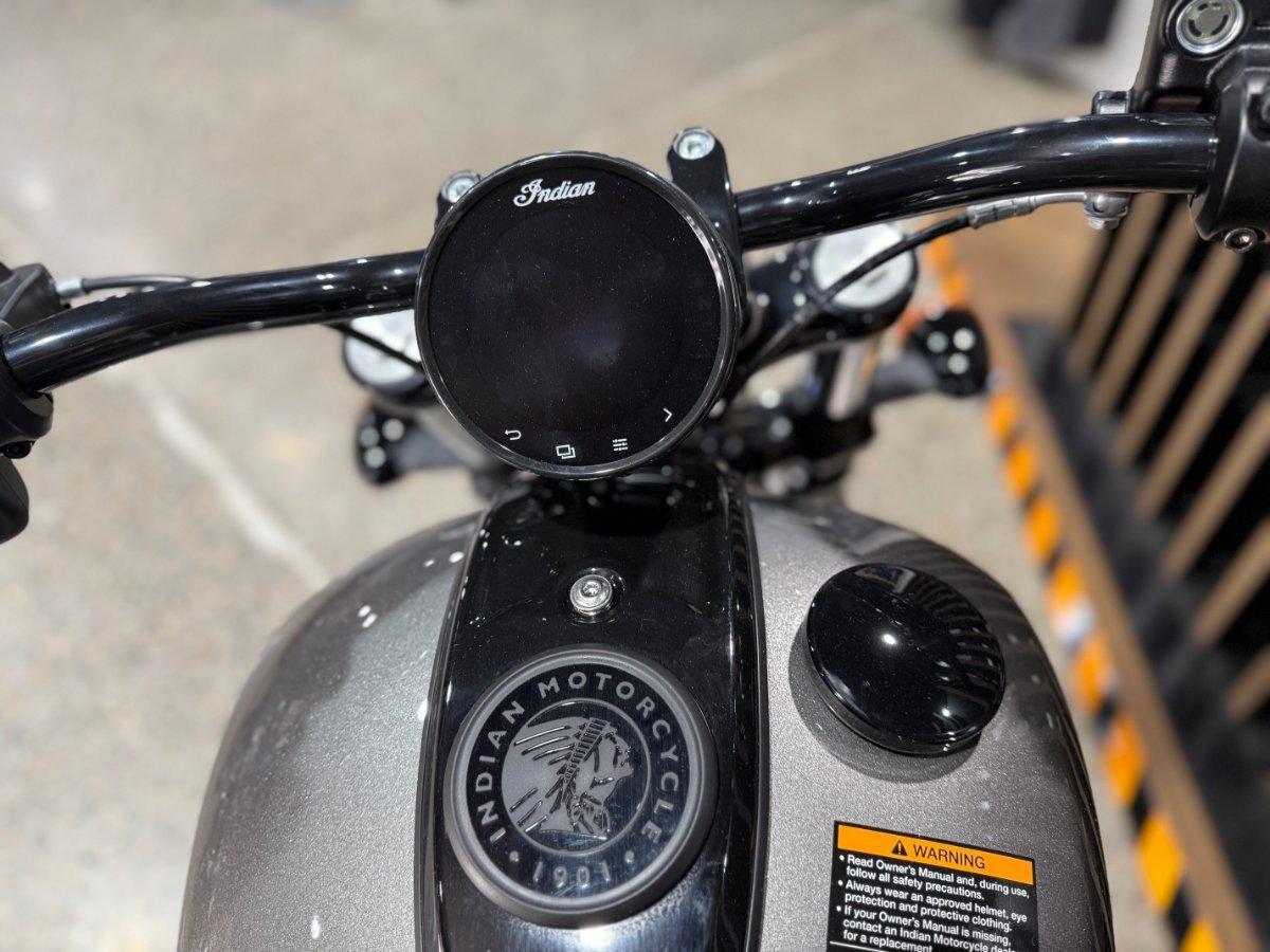 2026 INDIAN CHIEF BOBBER DARK HORSE TOURER