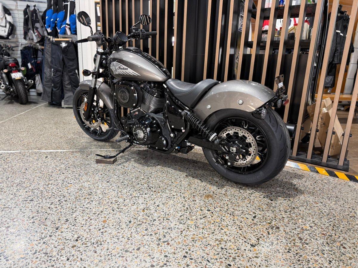2026 INDIAN CHIEF BOBBER DARK HORSE TOURER
