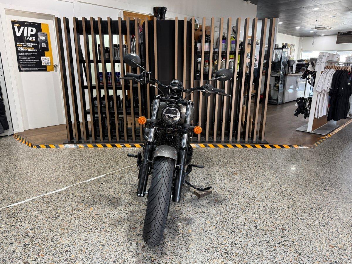 2026 INDIAN CHIEF BOBBER DARK HORSE TOURER