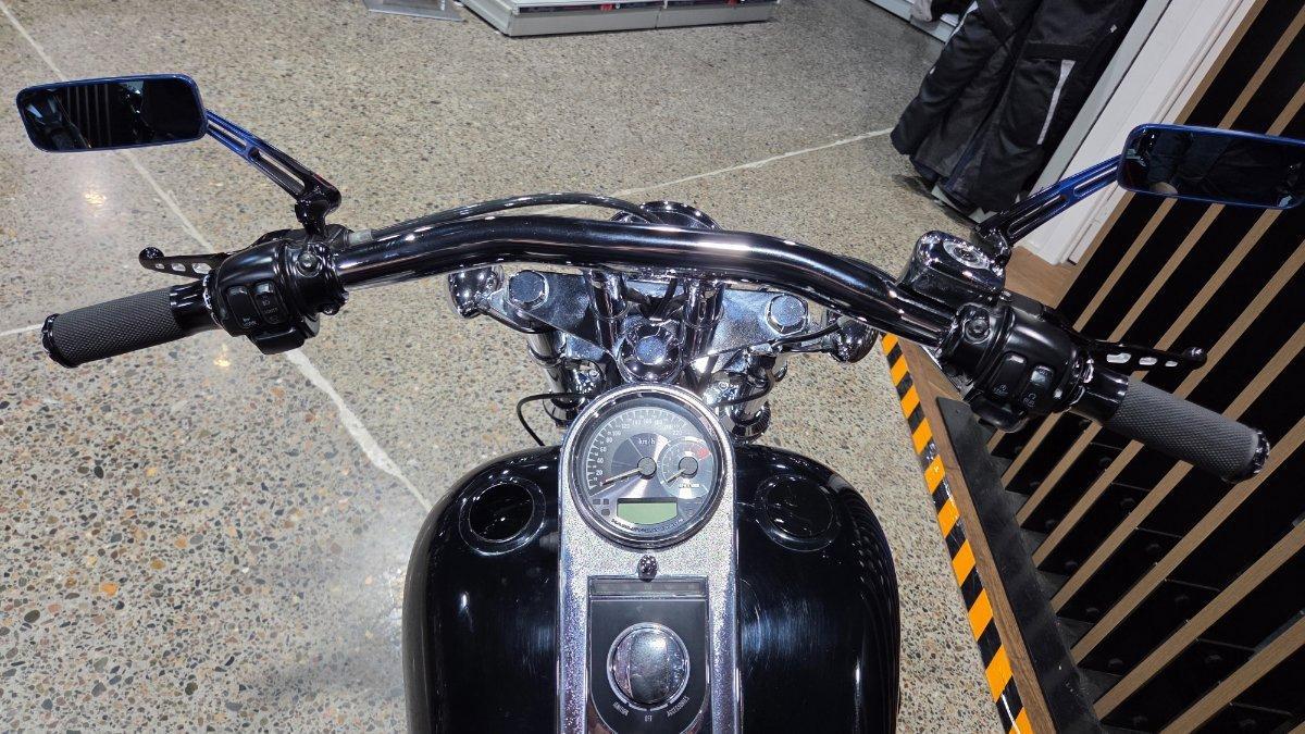 2025 TRIUMPH TRIDENT 660 (LAMS) ROAD