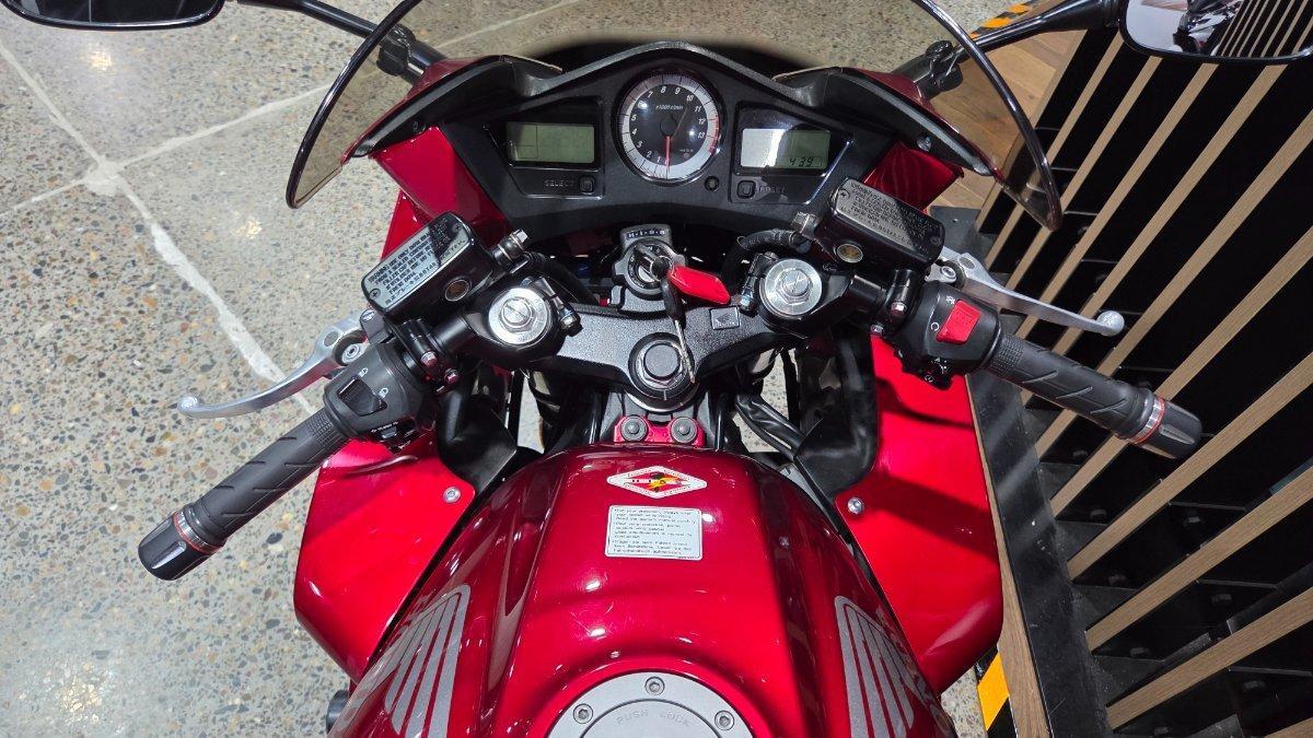 2010 HONDA VFR800F (VFR800Fi) SPORTS