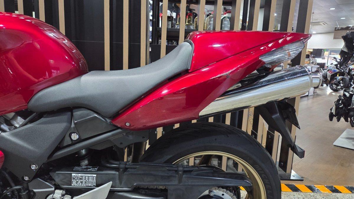 2010 HONDA VFR800F (VFR800Fi) SPORTS