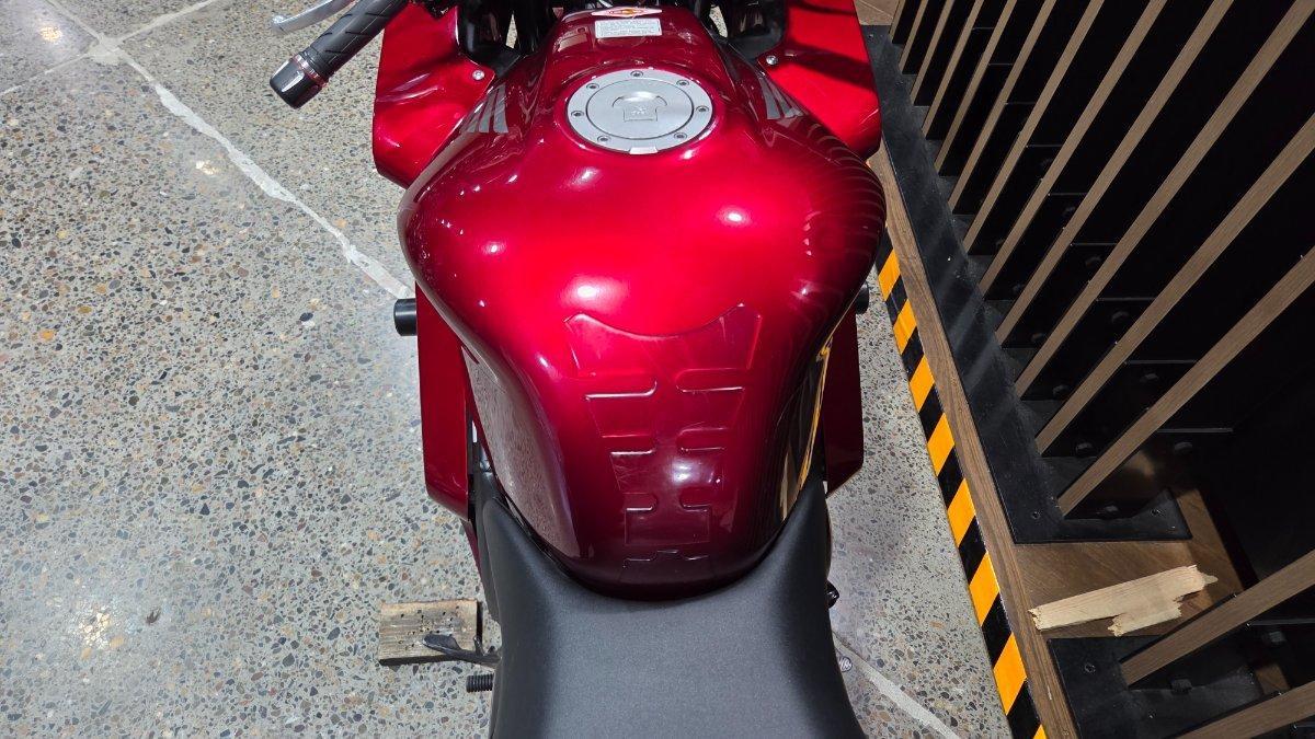 2010 HONDA VFR800F (VFR800Fi) SPORTS